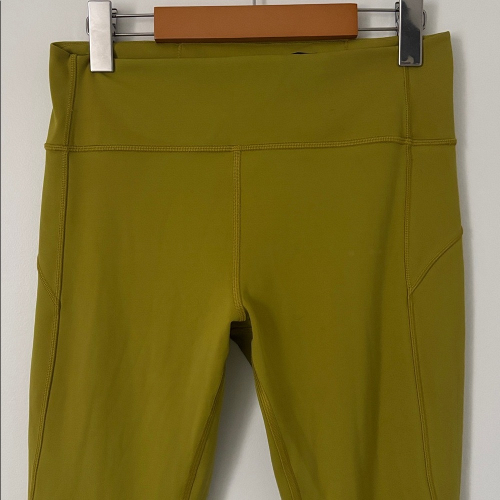 Lululemon In Movement Tight 25" - Picture 3 of 8